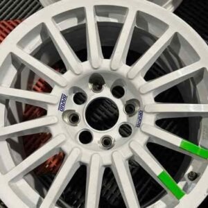 8 jantes Braid Winrace en 16 pouces. Déport ET35